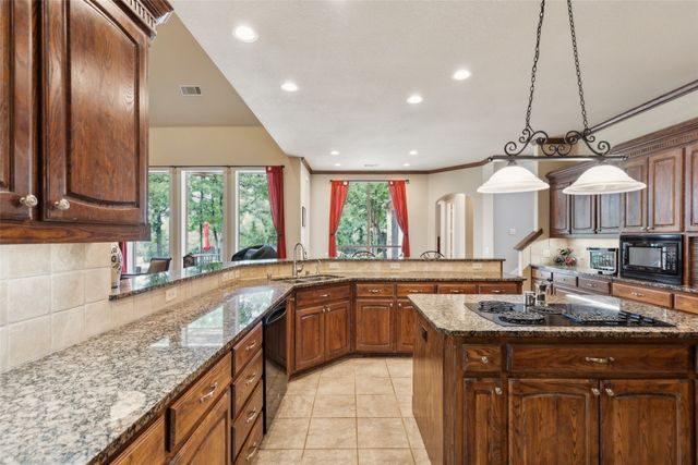 1205 Saddlebrook Way, Bartonville, TX 76226