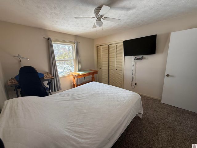 1696 Soldier Creek Rd, Benton, KY 42025