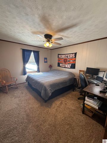 1696 Soldier Creek Rd, Benton, KY 42025