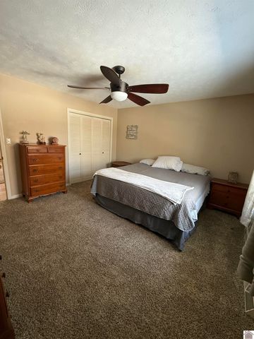 1696 Soldier Creek Rd, Benton, KY 42025