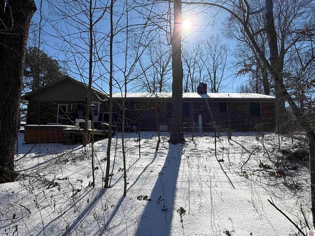 1696 Soldier Creek Rd, Benton, KY 42025