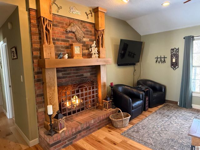 1696 Soldier Creek Rd, Benton, KY 42025