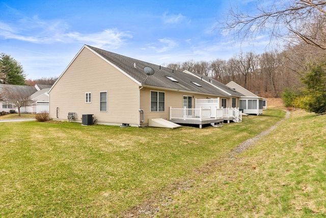 44 Angell Brook Dr 44, West Boylston, MA 01583