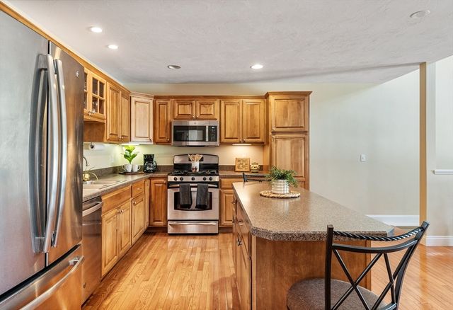 44 Angell Brook Dr 44, West Boylston, MA 01583