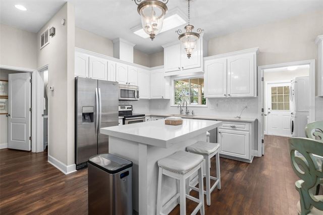 13207 SW 2ND AVENUE, Newberry, FL 32669