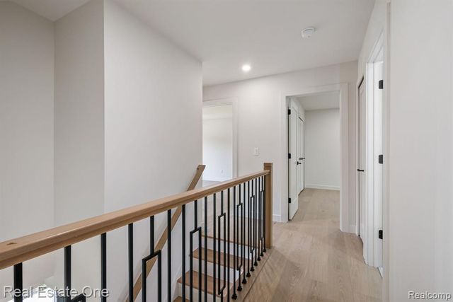 1683 Mark Hopkins Road, Bloomfield Hills, MI 48302