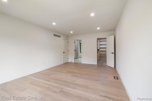 1683 Mark Hopkins Road, Bloomfield Hills, MI 48302