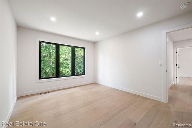 1683 Mark Hopkins Road, Bloomfield Hills, MI 48302