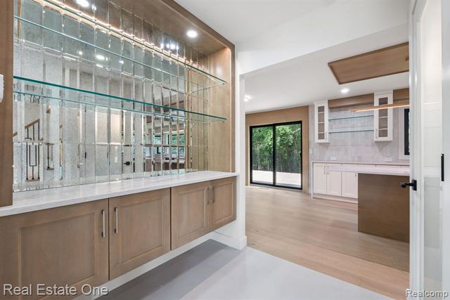 1683 Mark Hopkins Road, Bloomfield Hills, MI 48302
