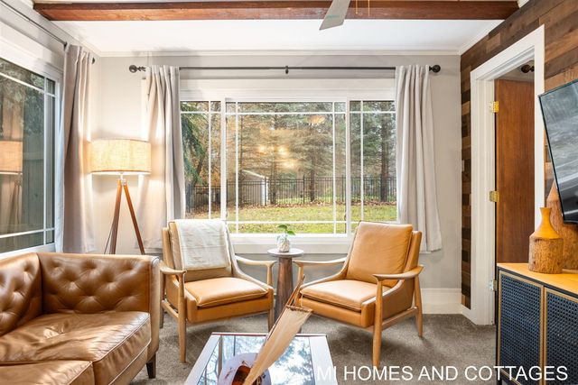 7128 116th Avenue, Fennville, MI 49408