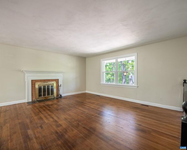 337 CARRSBROOK DR, Charlottesville, VA 22901