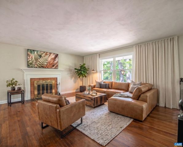 337 CARRSBROOK DR, Charlottesville, VA 22901