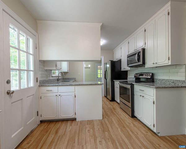 337 CARRSBROOK DR, Charlottesville, VA 22901