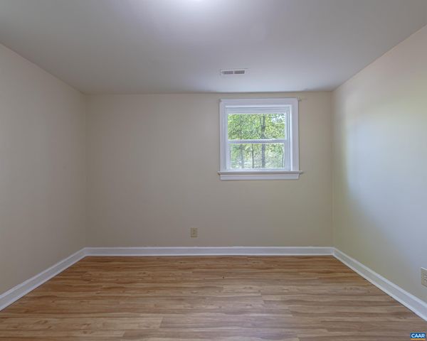 337 CARRSBROOK DR, Charlottesville, VA 22901