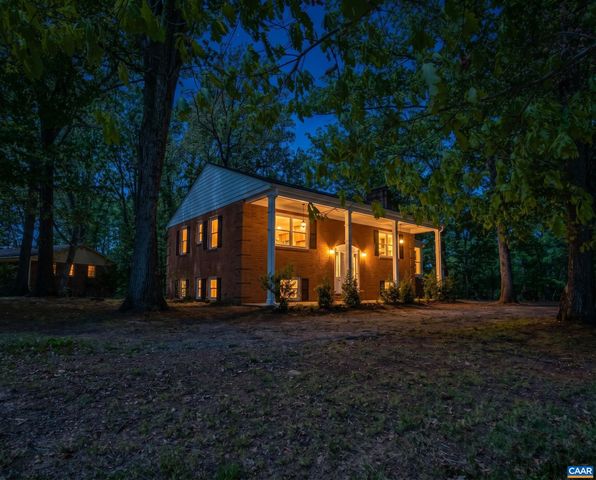 337 CARRSBROOK DR, Charlottesville, VA 22901