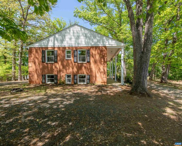 337 CARRSBROOK DR, Charlottesville, VA 22901
