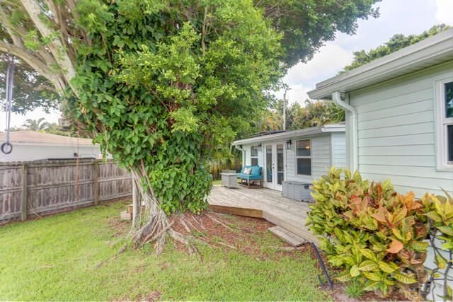 1133 7th Street, Lake Park, FL 33403