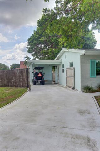 1133 7th Street, Lake Park, FL 33403