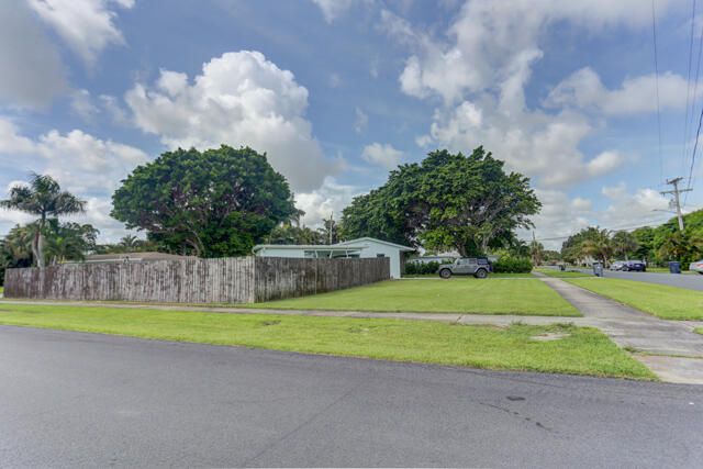 1133 7th Street, Lake Park, FL 33403