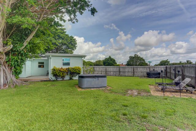 1133 7th Street, Lake Park, FL 33403