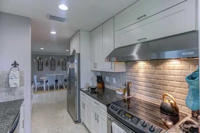1133 7th Street, Lake Park, FL 33403