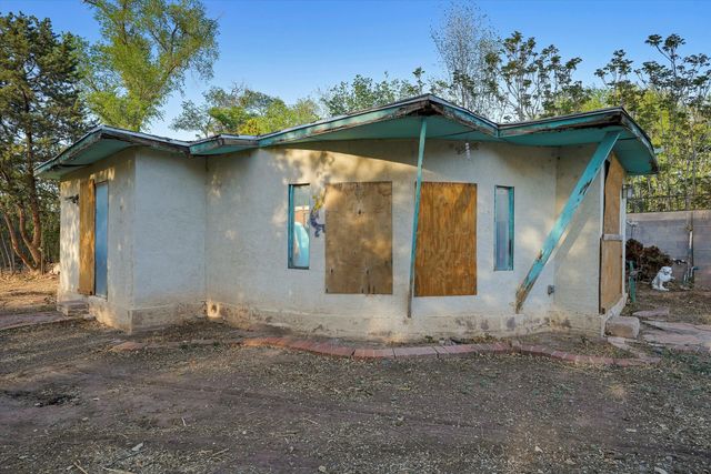 1233 Montrose Place SW, Albuquerque, NM 87105