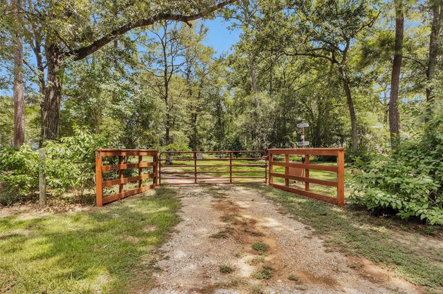 10331 Iron Ore Road, Conroe, TX 77303