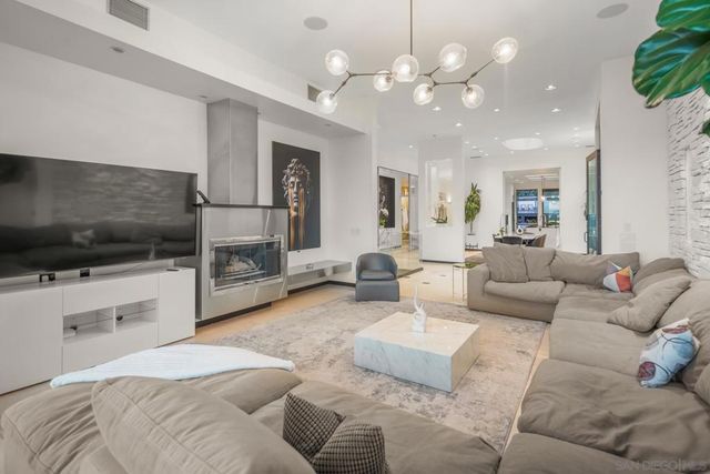 3515 UNION ST, San Diego, CA 92103