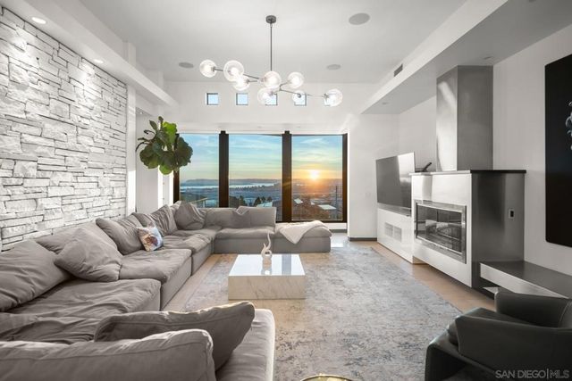 3515 UNION ST, San Diego, CA 92103