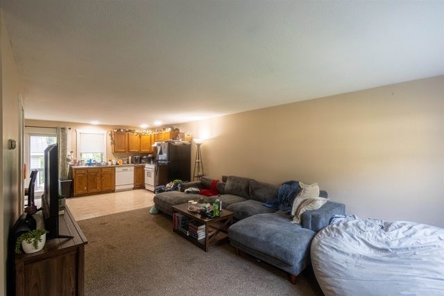 527 Tamworth Road, Tamworth, NH 03886