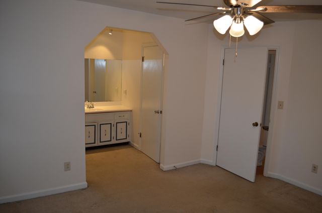 1005 Tsatanuga Road, Hixson, TN 37343