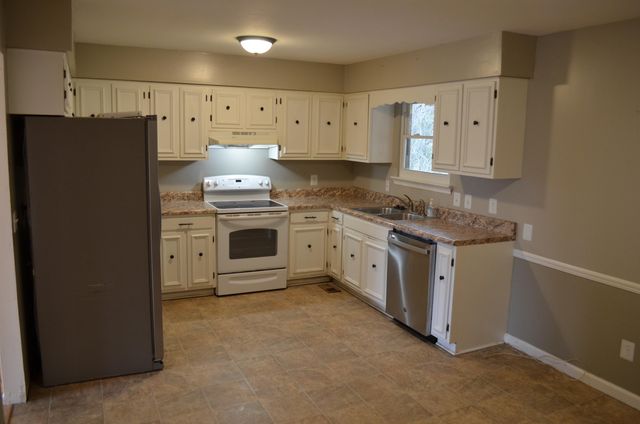 1005 Tsatanuga Road, Hixson, TN 37343