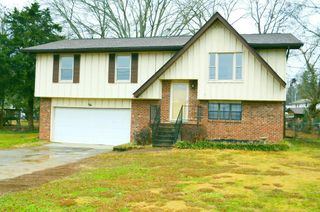1005 Tsatanuga Road, Hixson, TN 37343