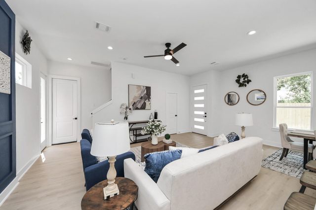 860 Rachel Street Street A, Houston, TX 77091