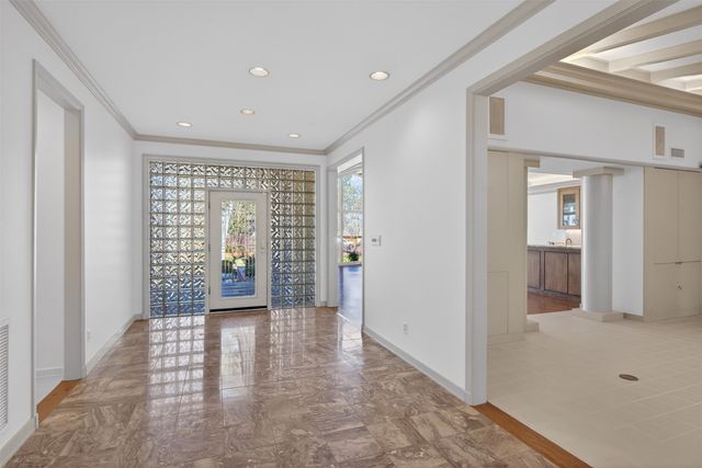 7111 E Ridge Drive, Shreveport, LA 71106