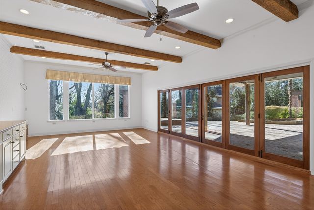 7111 E Ridge Drive, Shreveport, LA 71106