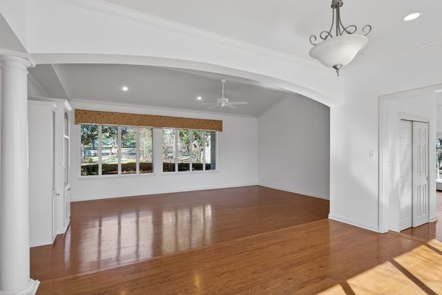 7111 E Ridge Drive, Shreveport, LA 71106