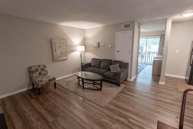 105 N GARTH AVE 46, Columbia, MO 65203