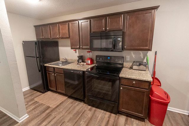 105 N GARTH AVE 46, Columbia, MO 65203