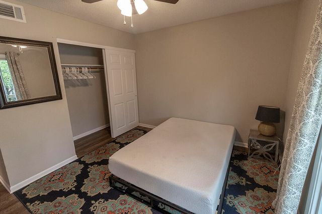 105 N GARTH AVE 46, Columbia, MO 65203