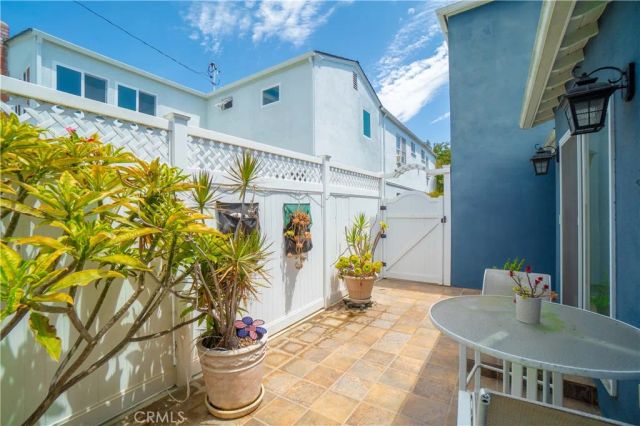 263 Corona Avenue, Long Beach, CA 90803