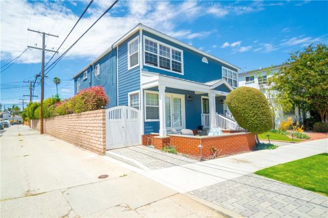 263 Corona Avenue, Long Beach, CA 90803