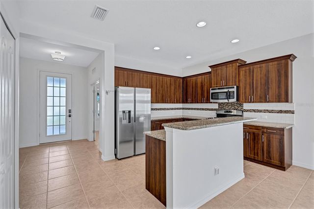 11842 FOREST PARK CIRCLE, Bradenton, FL 34211