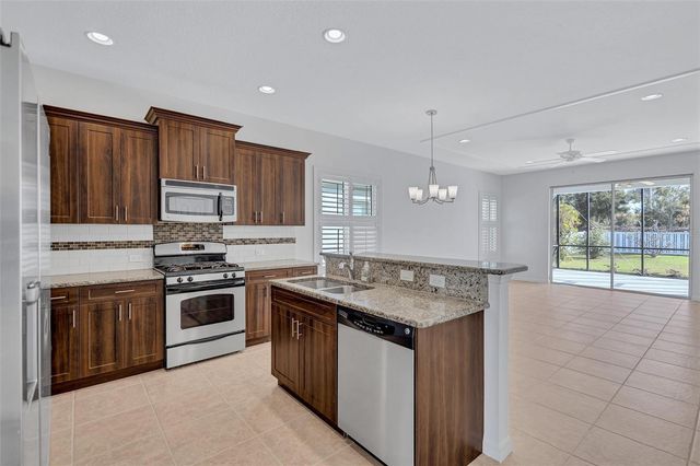 11842 FOREST PARK CIRCLE, Bradenton, FL 34211