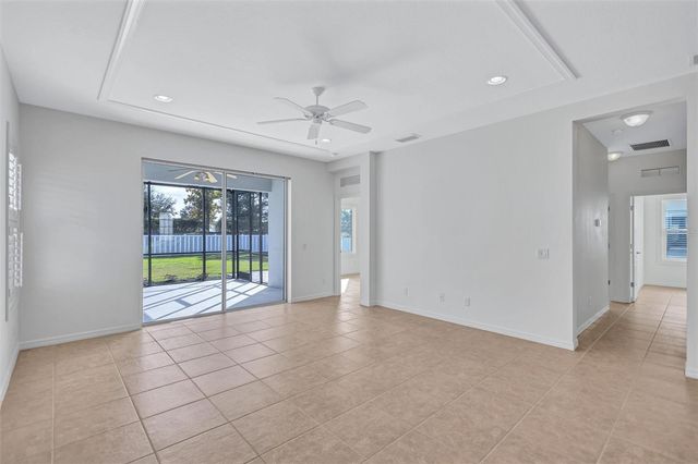 11842 FOREST PARK CIRCLE, Bradenton, FL 34211