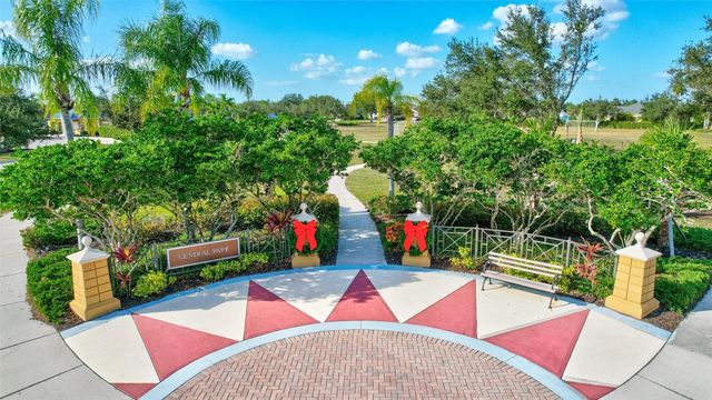 11842 FOREST PARK CIRCLE, Bradenton, FL 34211