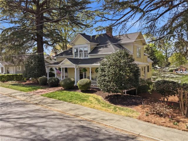 8 Vance Street, Lexington, NC 27292
