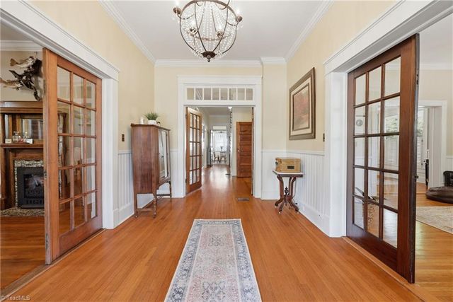8 Vance Street, Lexington, NC 27292