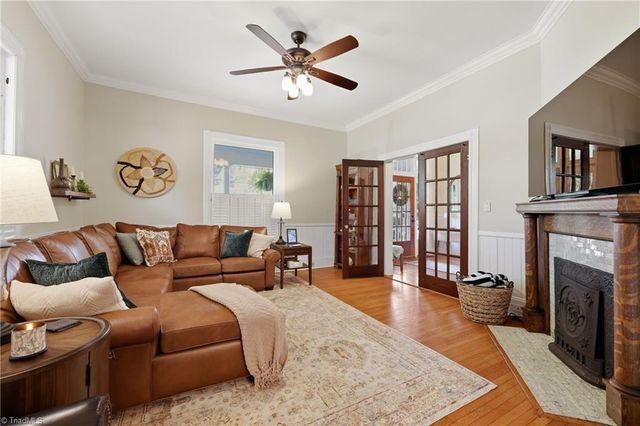 8 Vance Street, Lexington, NC 27292