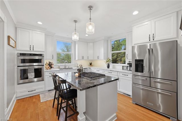 8 Vance Street, Lexington, NC 27292